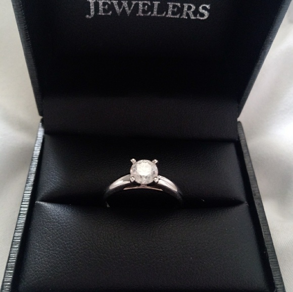 Engagement Ring - Picture 4 of 5